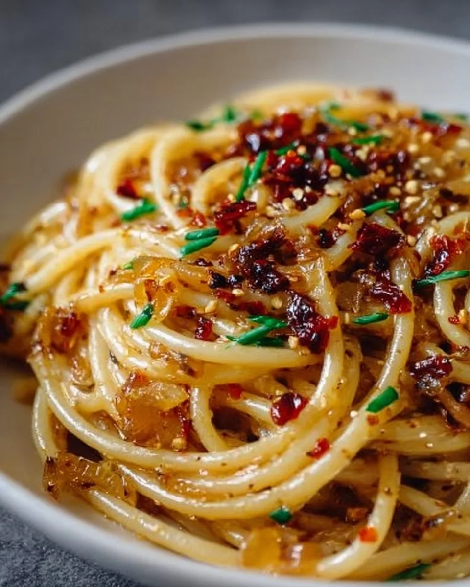Caramelized Onion Pasta with Chili Oil: A Sweet and Spicy Flavor Bomb